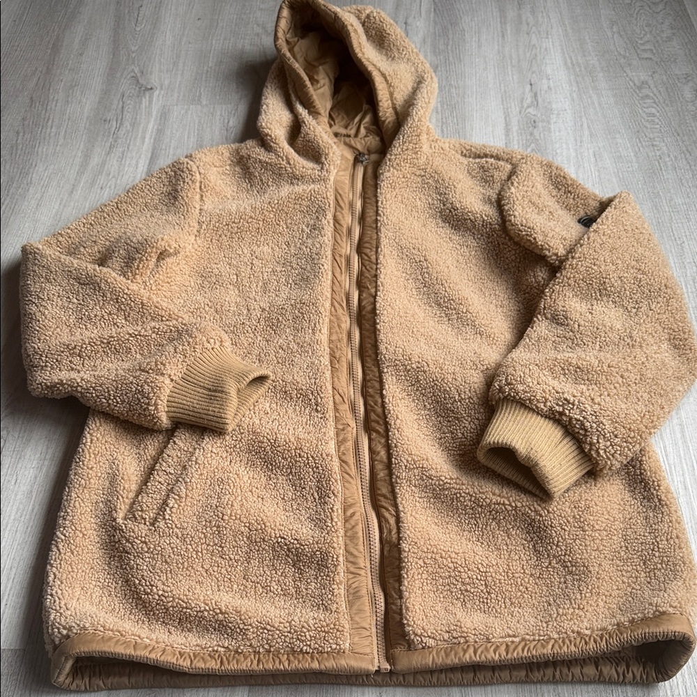 1 Madison Expedition Sherpa Teddy Jacket Camel Hooded Coat Women’s Small.  C # 3